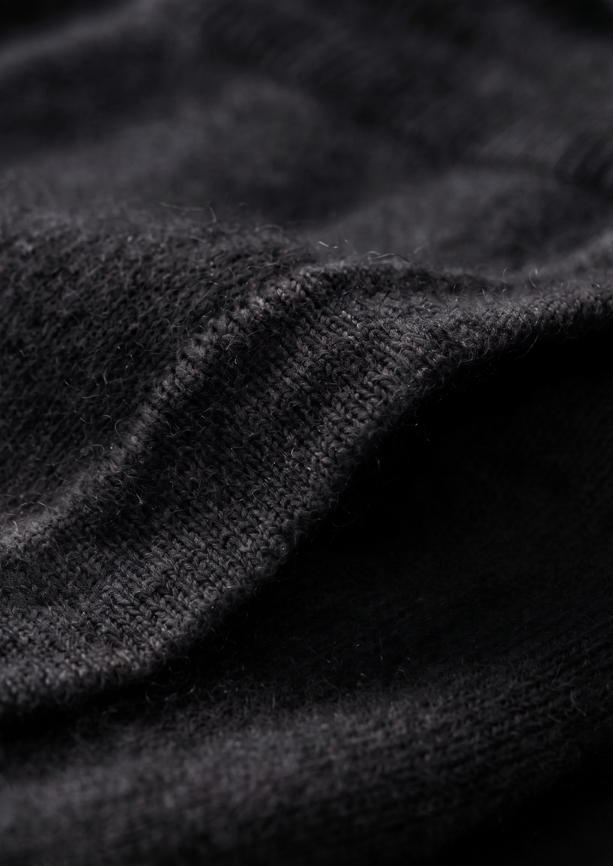Pure Extra-Fine Merino Wool Black Luzzo Set | Arventti