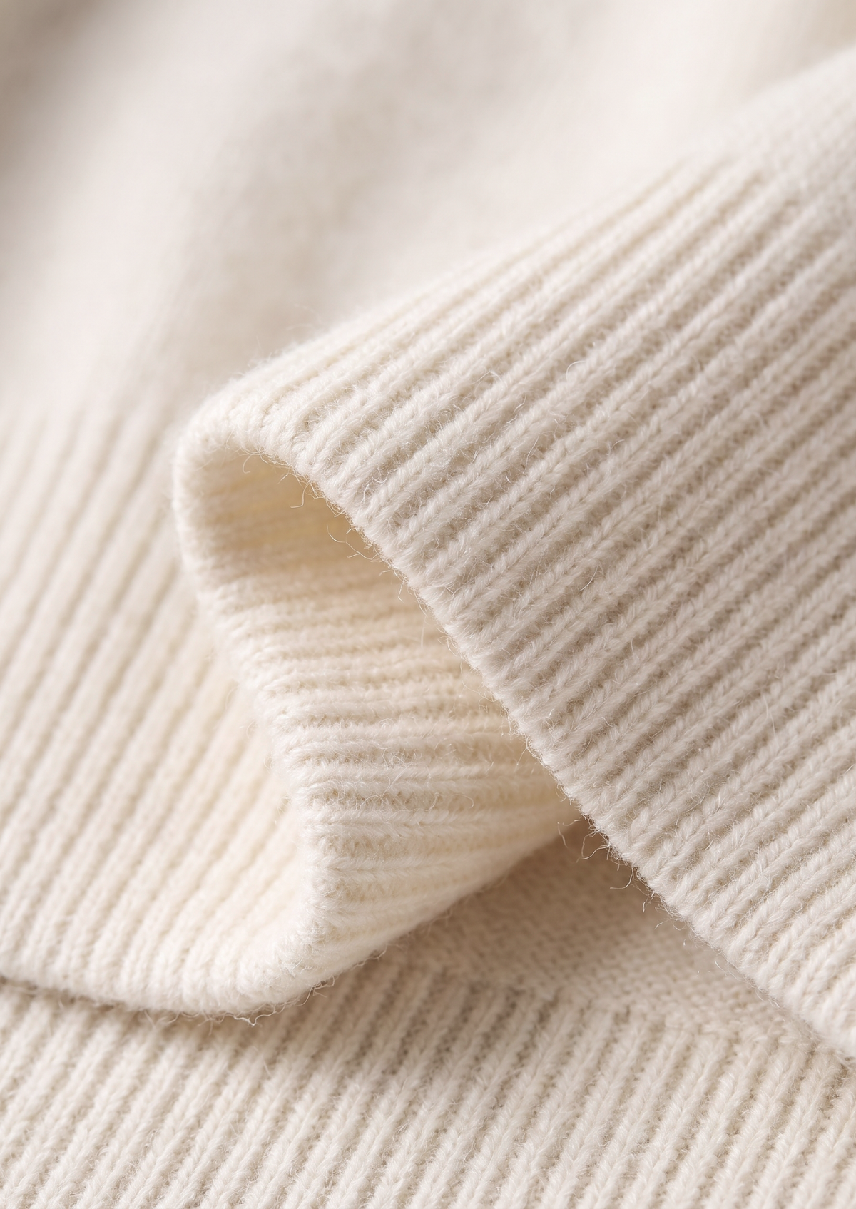 Pure Extra-Fine Merino Wool Cream White Luzzo Set | Arventti